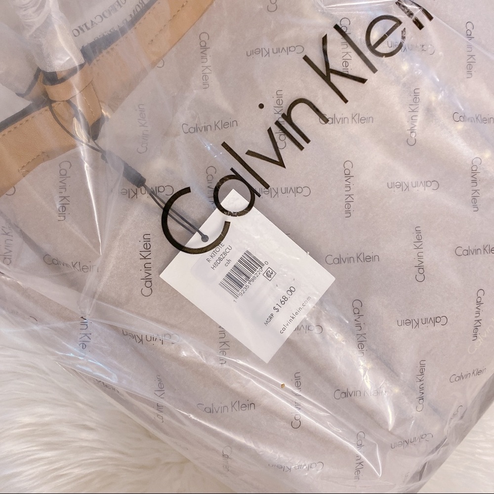 Calvin Klein Cora Bubble Lamb Novelty Tote - Picture 7 of 7